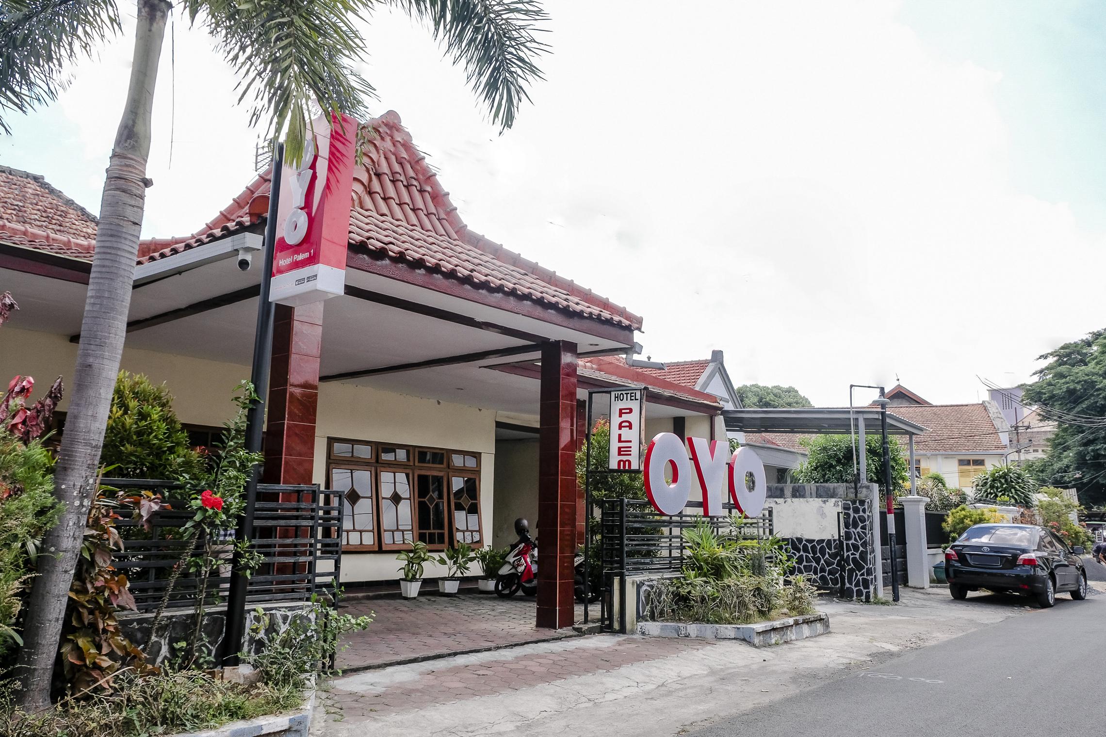 Hotel Palem 1 Syariah Redpartner Malang Esterno foto