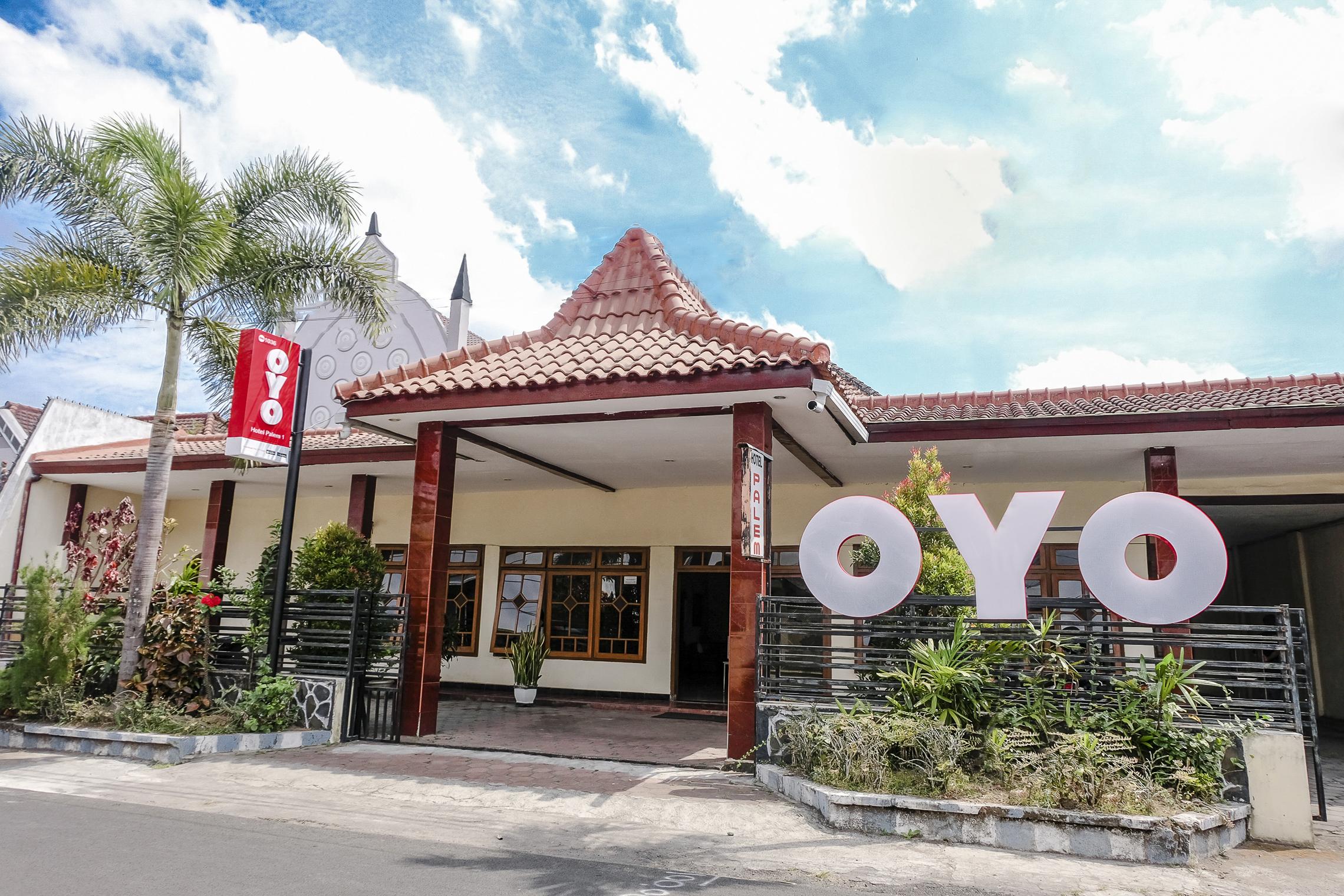 Hotel Palem 1 Syariah Redpartner Malang Esterno foto